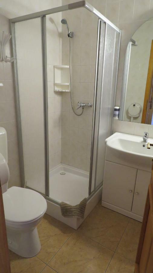 Hotel Prima Porta Vendeghaz Balatonalmádi Esterno foto